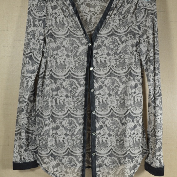 I.N.C INTERNATIOM CONCEPT VENIER BLOUSE - Picture 3 of 8